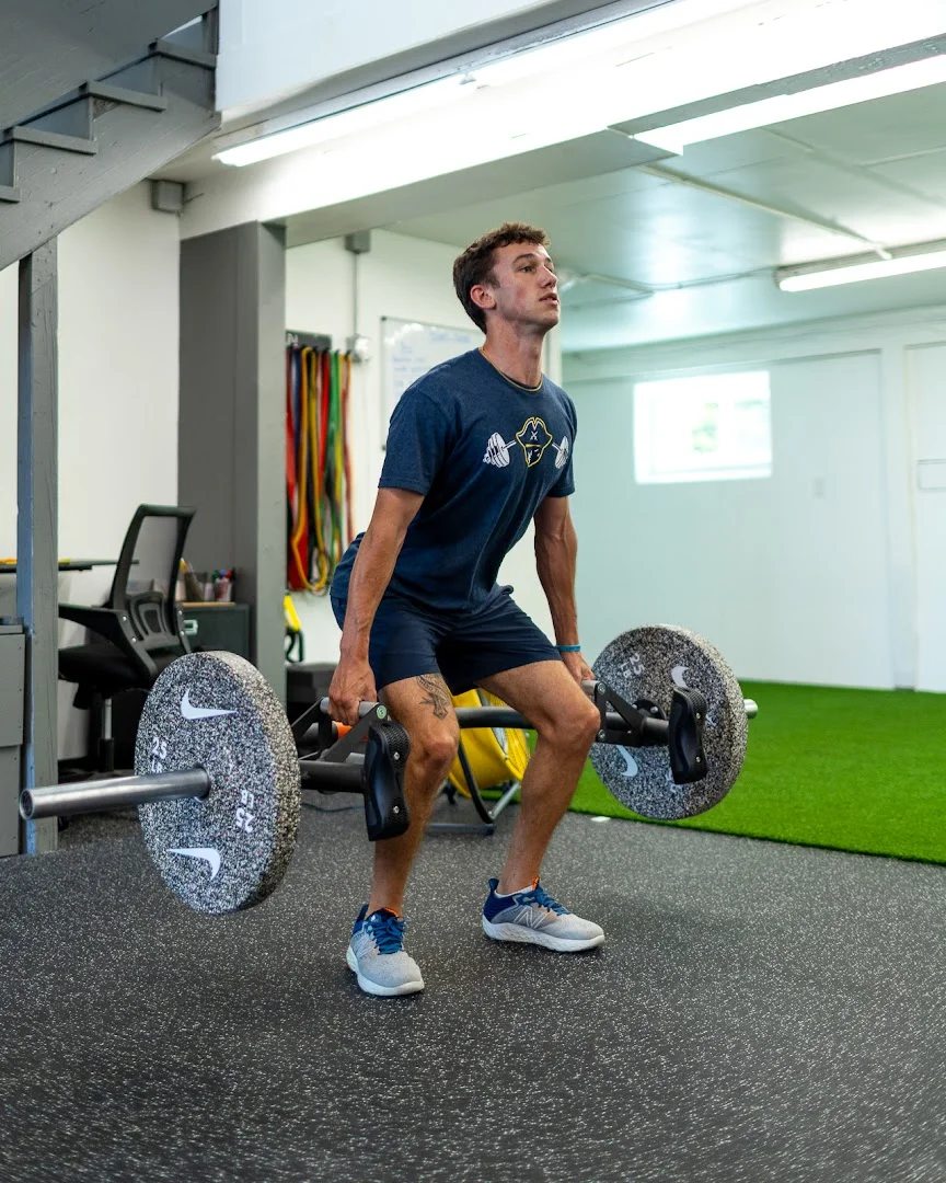 Athlete performing a trap-bar deadlift at WSP